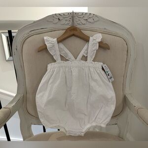 🦢 Baby 24 Mth Embroidery Ruffle Bubble Onesie NWT by Oshkosh